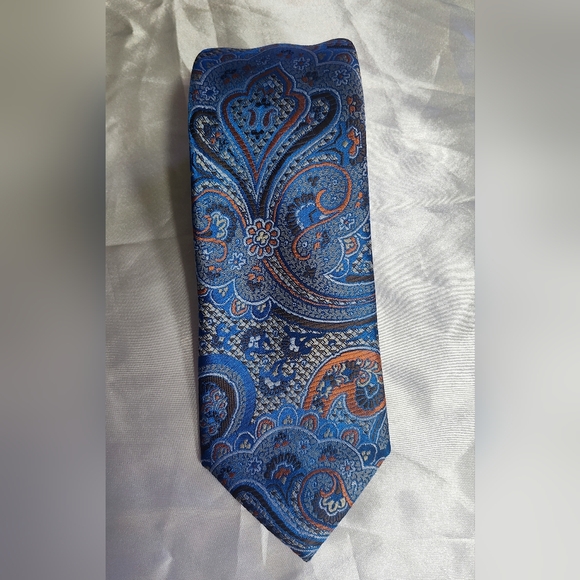 Perry Ellis Other - Paisley Blue and Orange Men's Tie